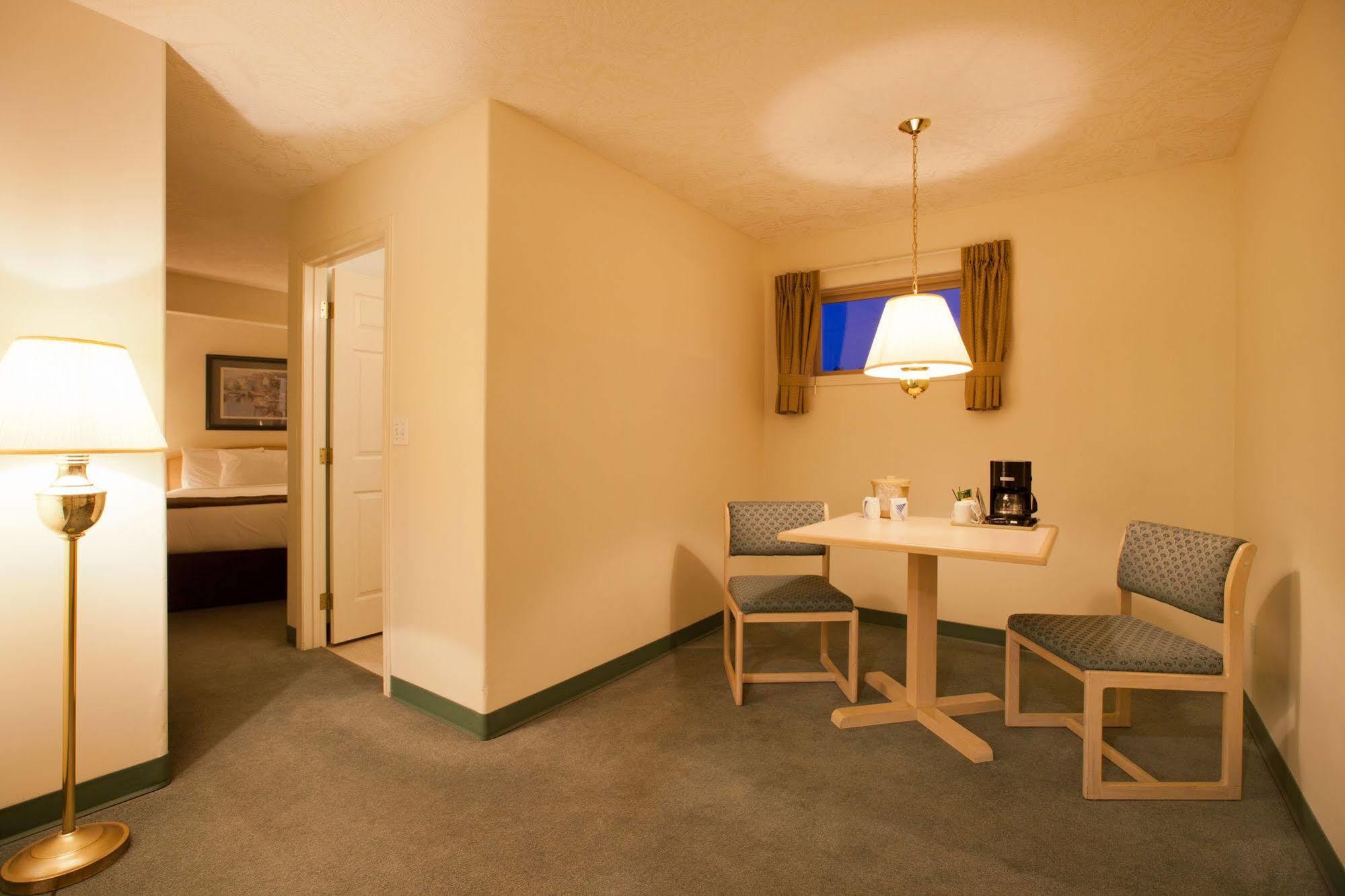 Coast Parksville Hotel Eksteriør bilde
